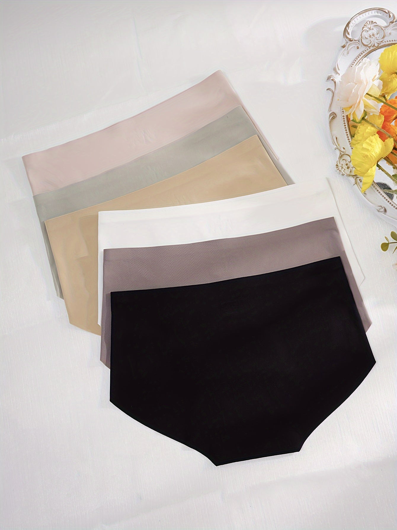 Women Seamless Briefs 6-Pack Breathable Stretchy Mid Rise Panties Solid Color