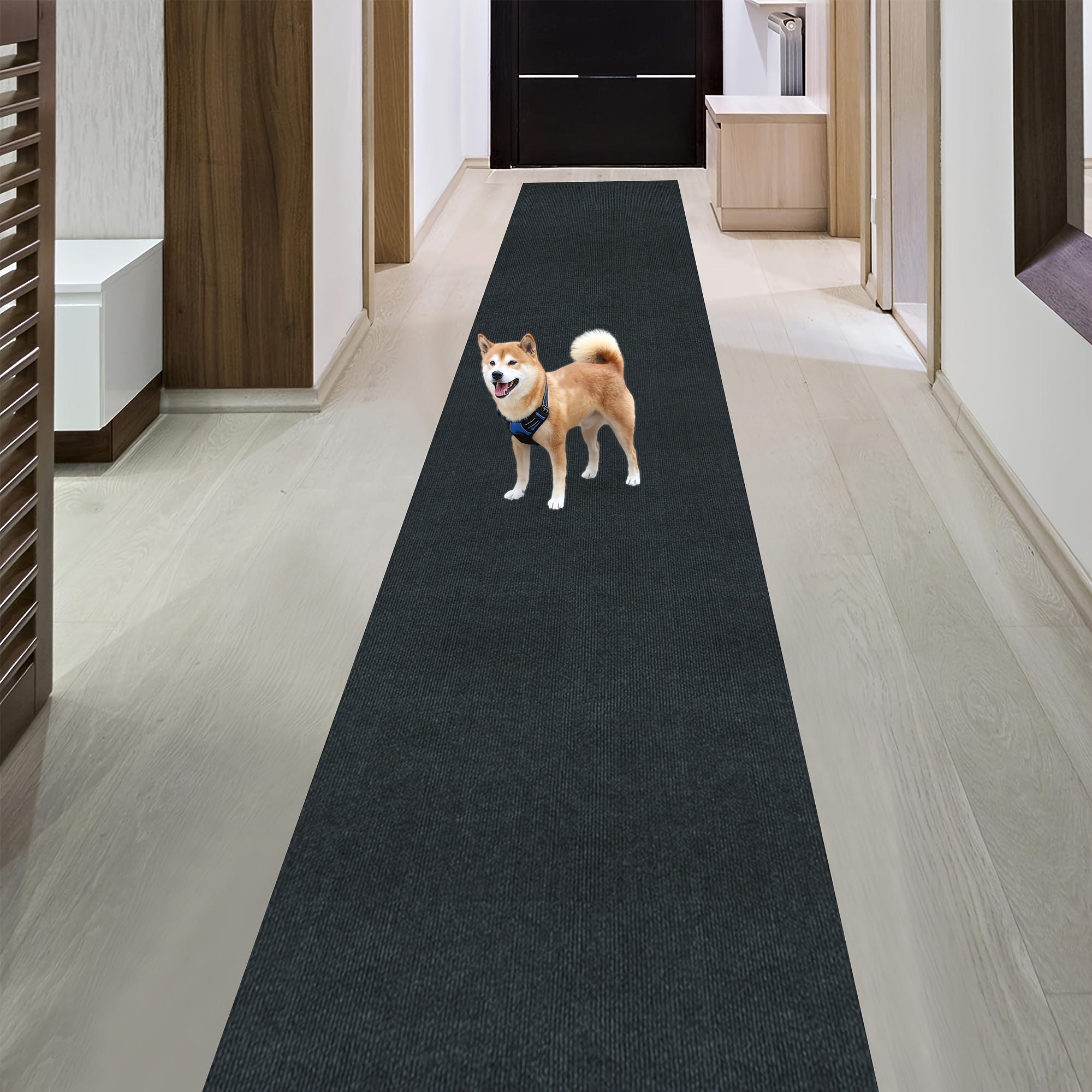 Qalin yuguruvchi gilam, yo'lni nishonlash va ko'rgazma ochilishlari uchun mukammal. Rojdestvo DIY loyihalari uchun yuvinish xonasi, koridor, oshxona va zinapoyalarda ideal. Mashinada yuvilishi mumkin va yog'och pollarda foydalanish uchun mo'ljallangan.