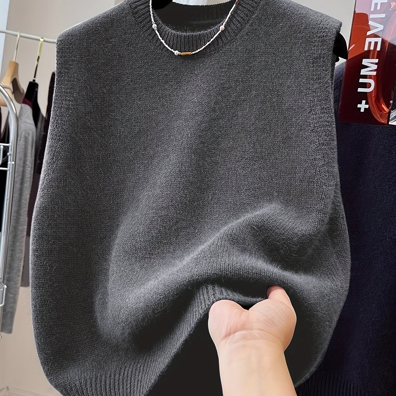 Women's Red Sleeveless Knit Vest with Crew Neck Made of Polyester for Spring and Fall