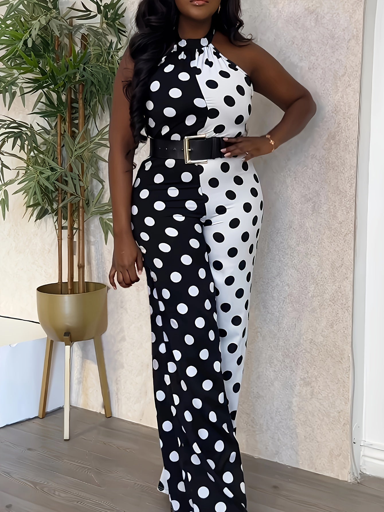 Ayollar uchun jumpsuit, halter bo'yin, polka nuqta, kontrast rangli blok, barcha mavsumlar uchun moda