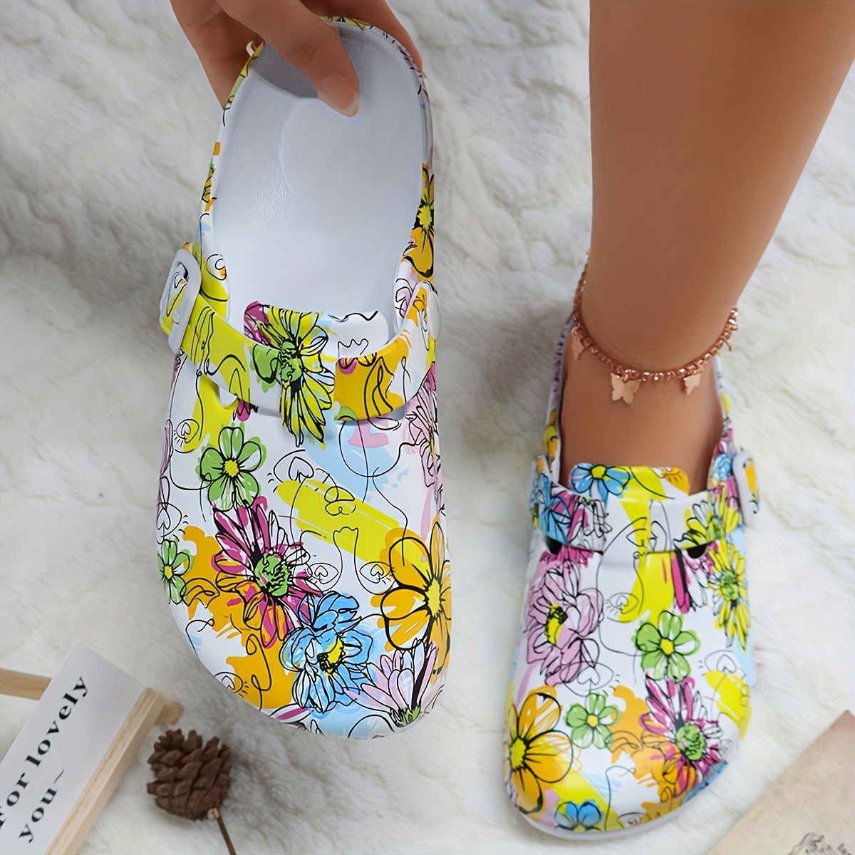 Women's Floral Pattern EVA Slip-On Mule Slippers with Adjustable Buckle