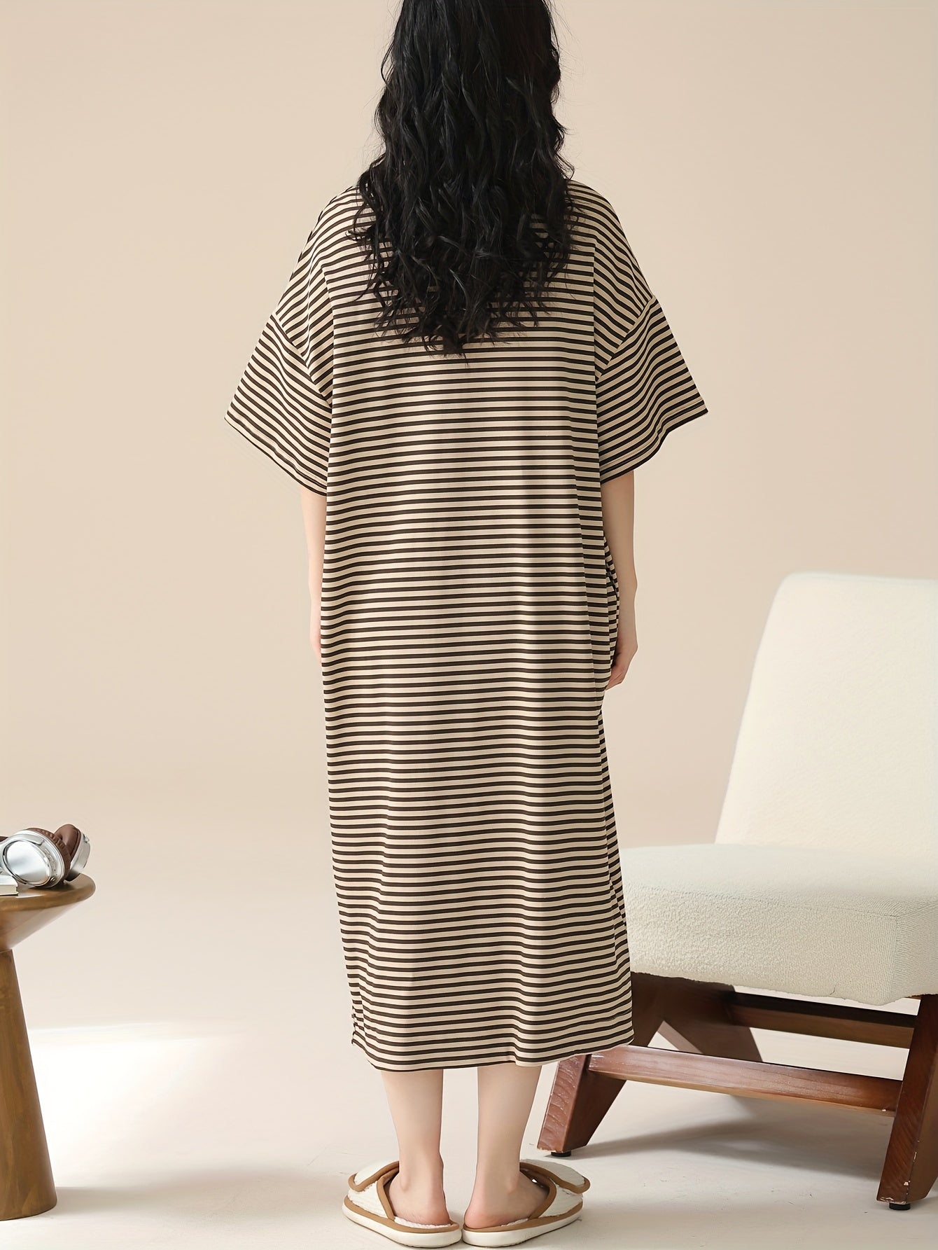 Vestido de dormir vertical a rayas para mujer de manga corta, bata de descanso para la noche