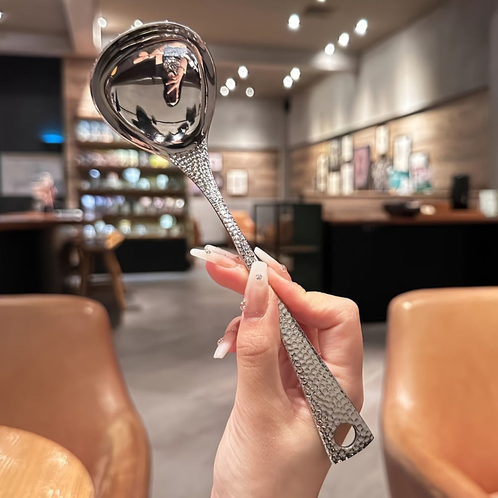 Stainless Steel Long-Handled Spoon Leak-Proof Kitchen Utensil for Home and Restaurant