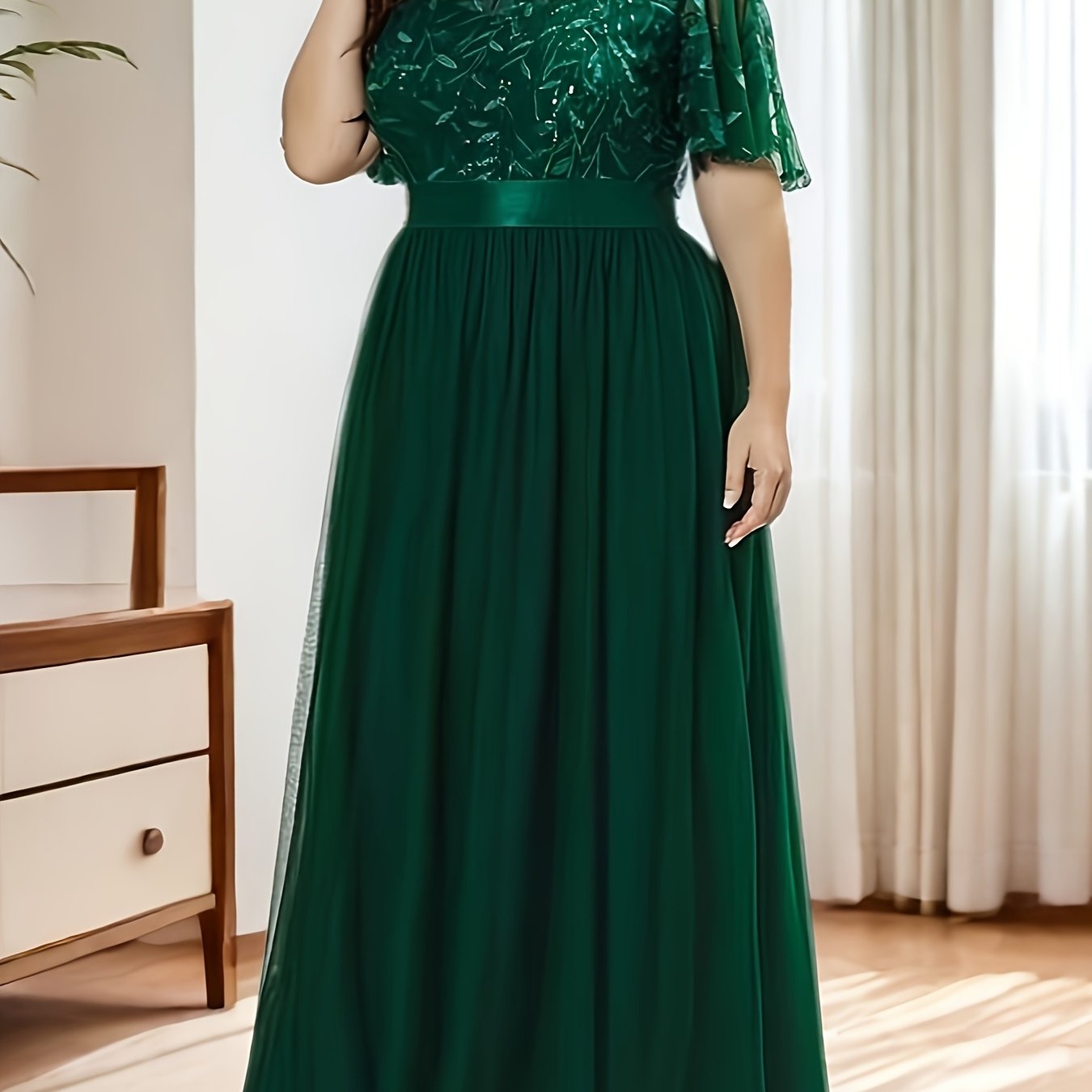 Plus Size Evening Gown Floral Embellished Long Sleeveless A-Line Dress for Weddings