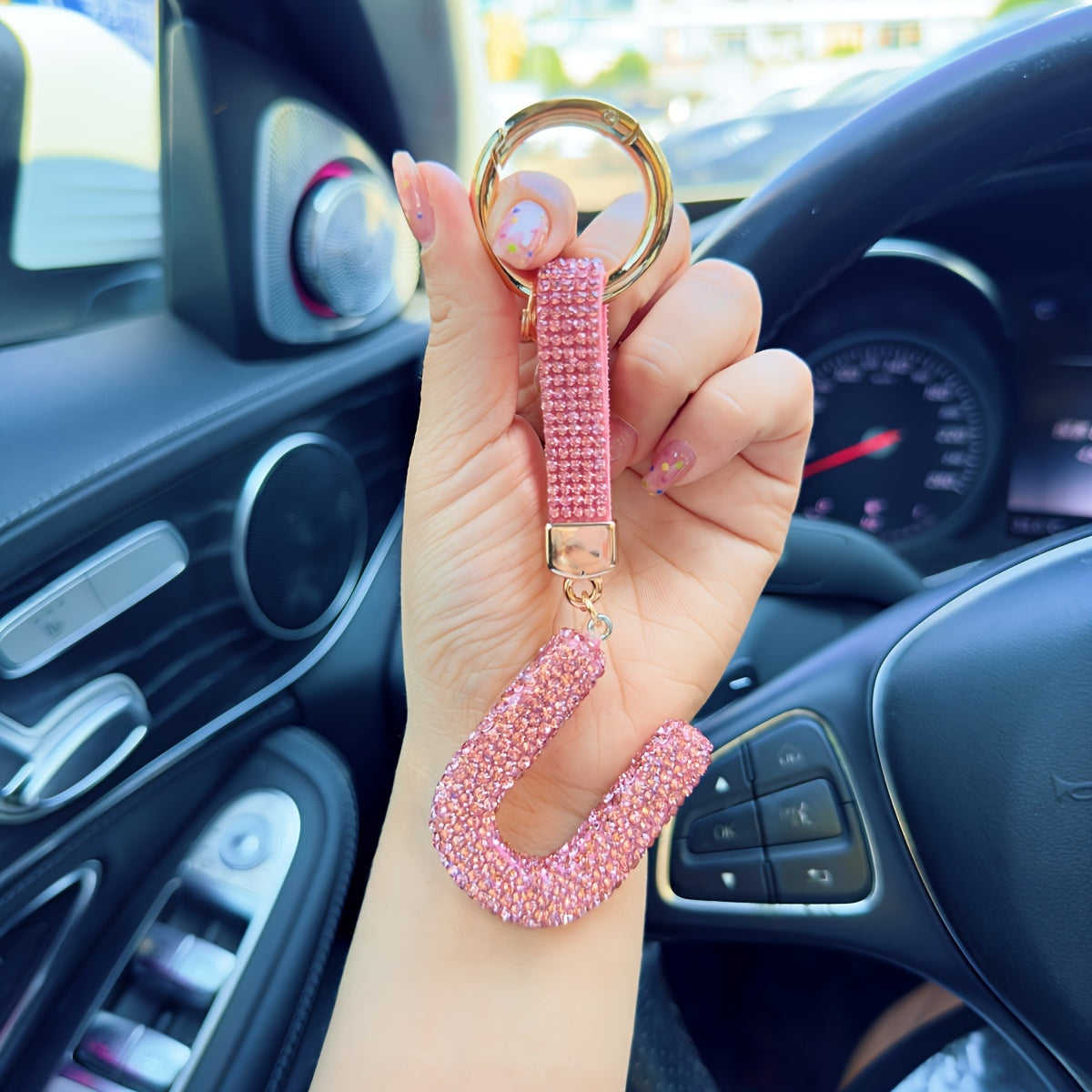 Llavero personalizado con inicial rosa, colgante de aleación con rhinestones para mujeres