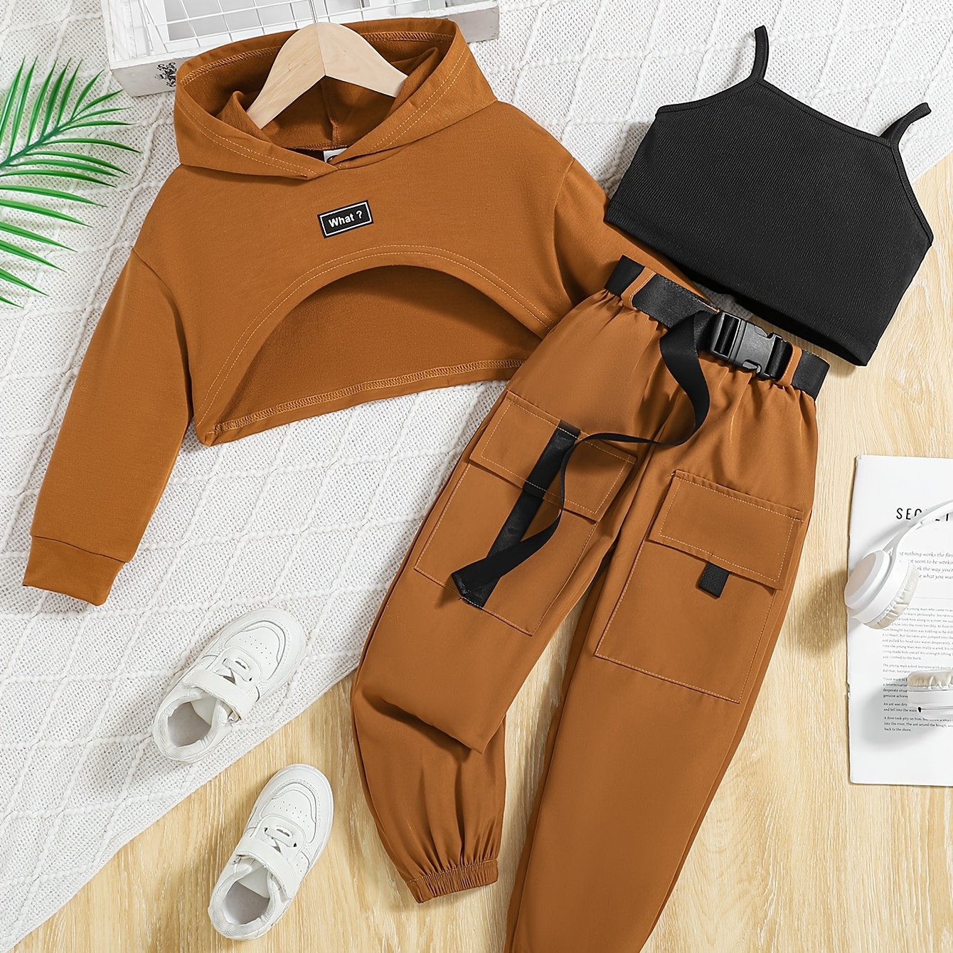 Girls' Knitted Fabric 3-Piece Fashion Set with Hoodie Halter Top and Overalls for Spring and Fall