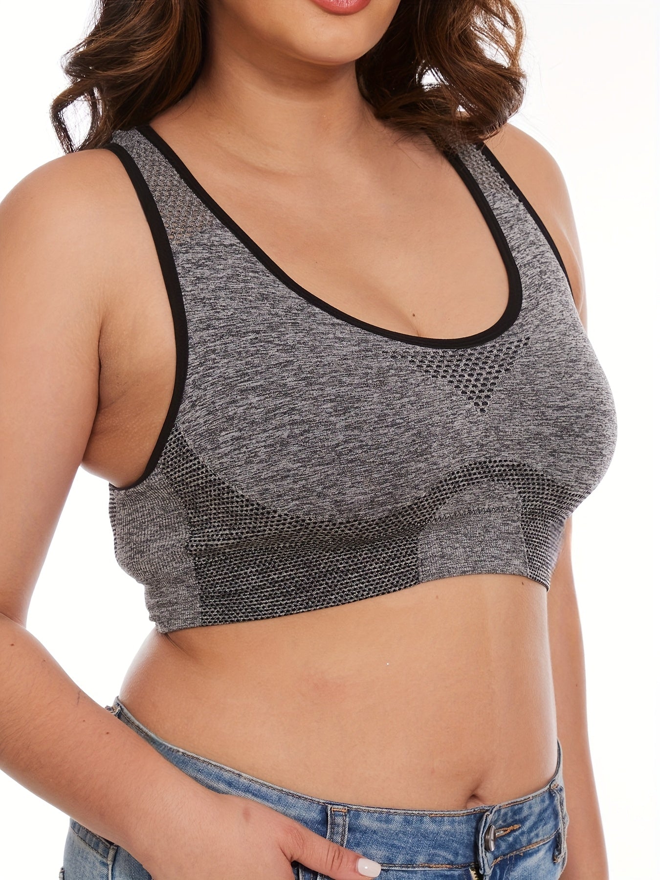 Plus-Size Seamless Yoga Bra Mesh Sports Bra for Running Exercise