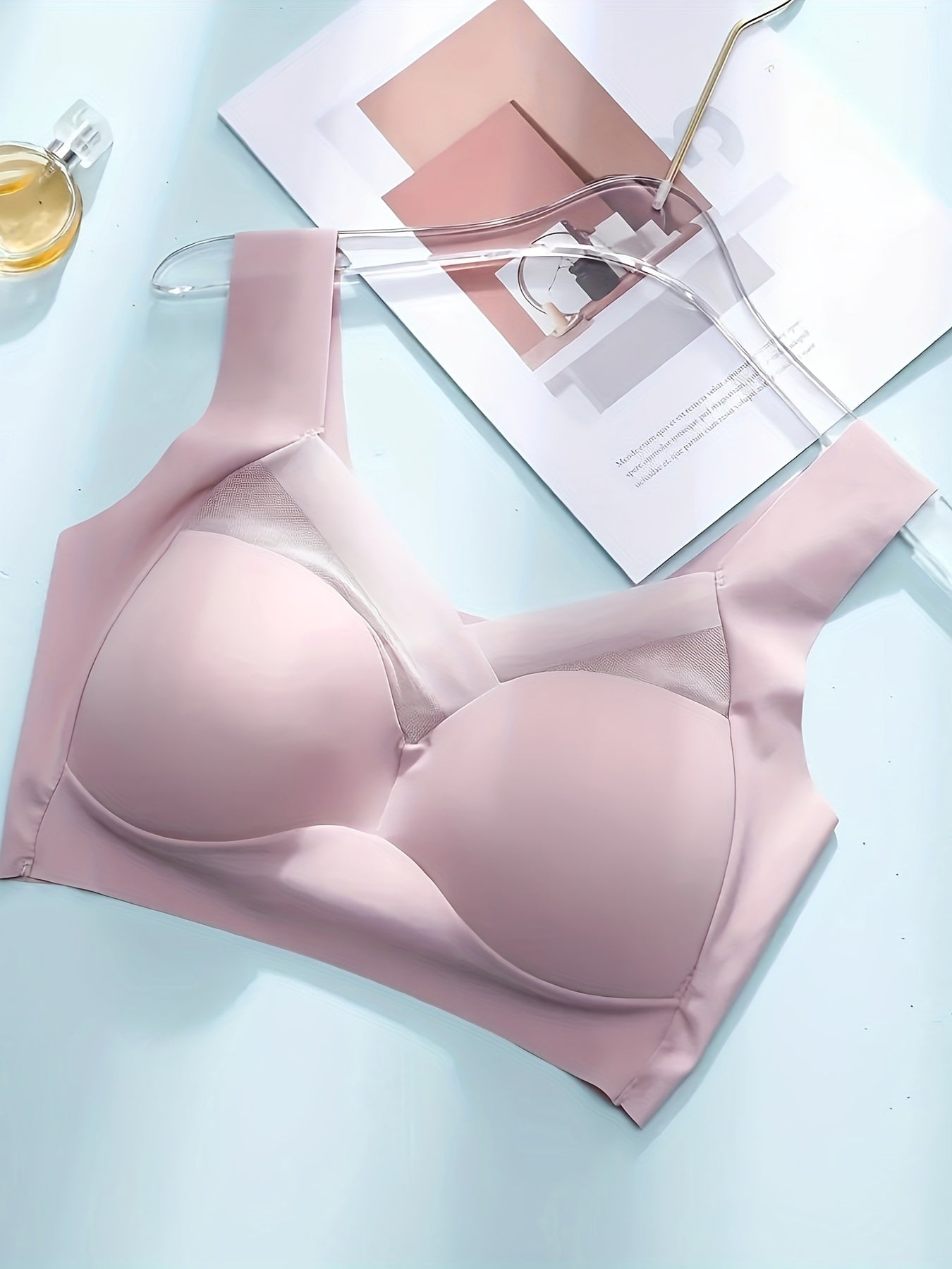 Women's Wireless Push-Up Bras Breathable Mesh Solid Color Backless V-Neck