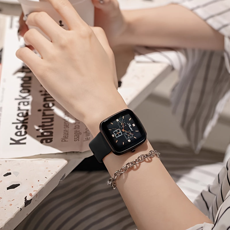 Women's Quartz Wristwatch with Plastic Case and Silicone Strap