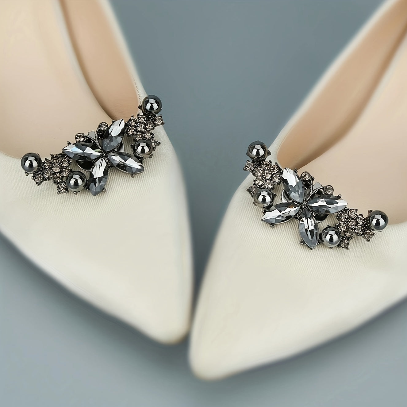 Ayollar uchun qora rhinestone farfalla poyabzal tokchalari, yuqori poshnalar uchun