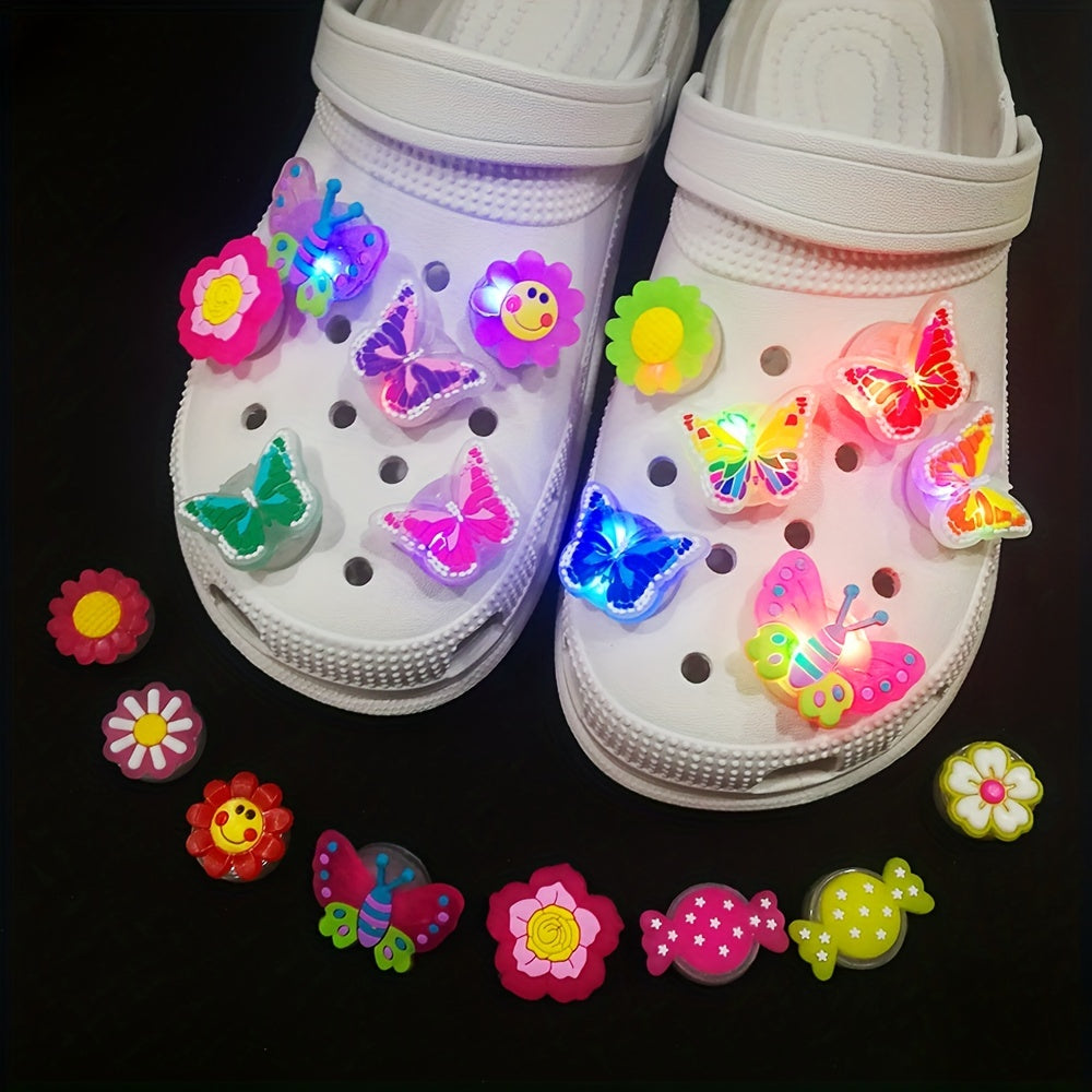 Qizlar va ayollar uchun LED shablamli kapalak va quyosh gul poyafzal bezaklari 2 dona rang-barang yoritgichli charm