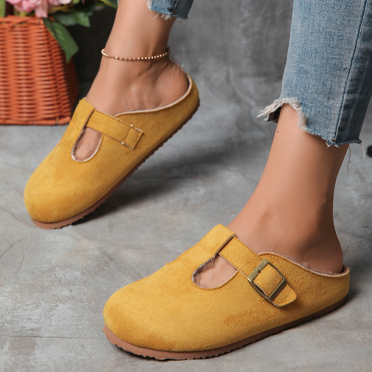 Women's Slip-On Mules with Thick Cushioned Sole Soft Breathable Fabric