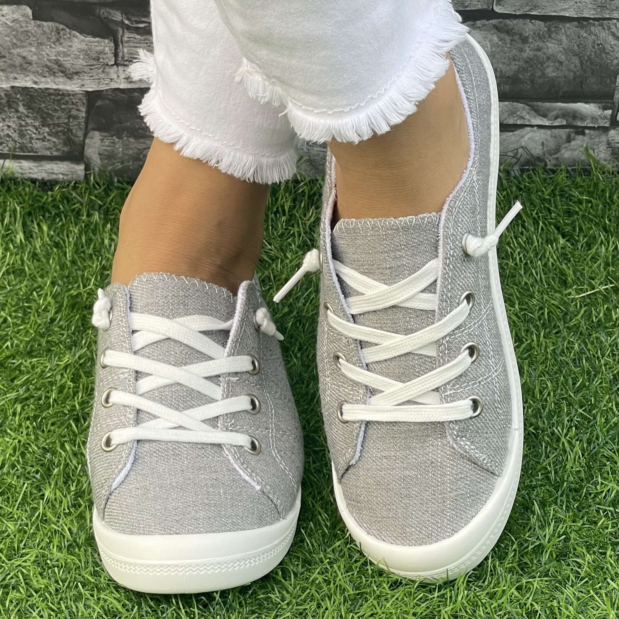 Women's Casual Solid Color Fabric Outdoor Work Shoes All-Season Lightweight