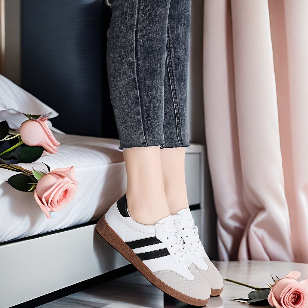 Women's Striped Casual Low Top Sneakers Breathable Mesh Lace Up Outdoor Shoes
