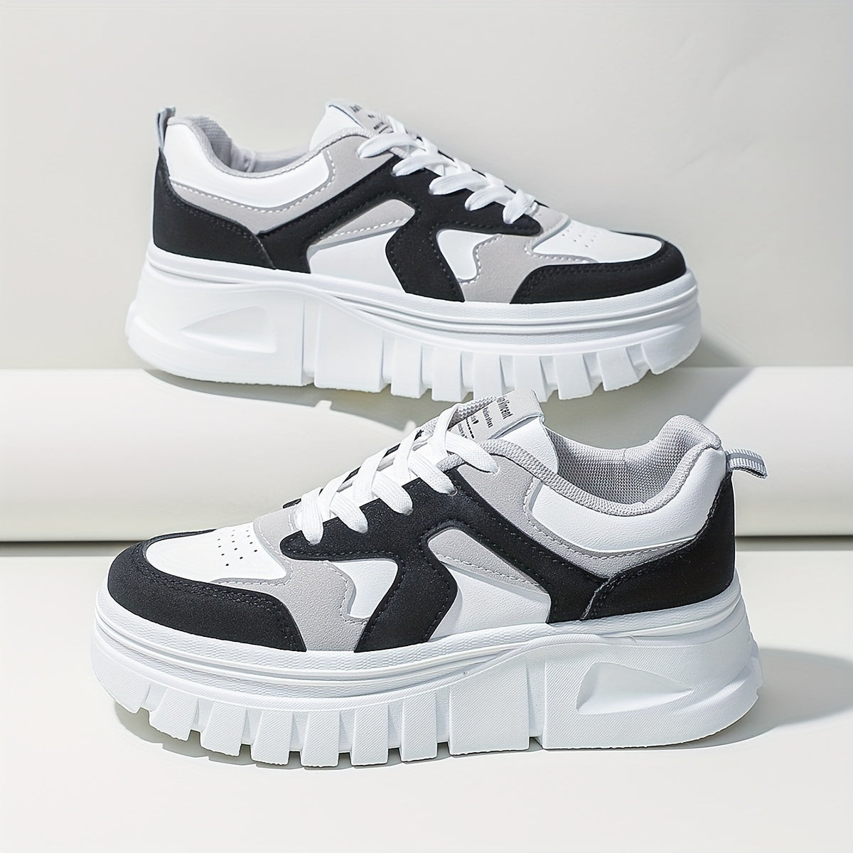 Zapatillas casuales de colorblock para mujer con cordones y plataforma para skate