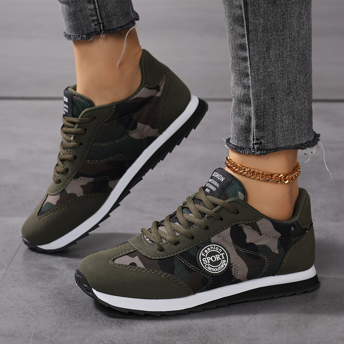 Women's Plus Size Casual Breathable Lace-Up Sneakers for Running and Walking