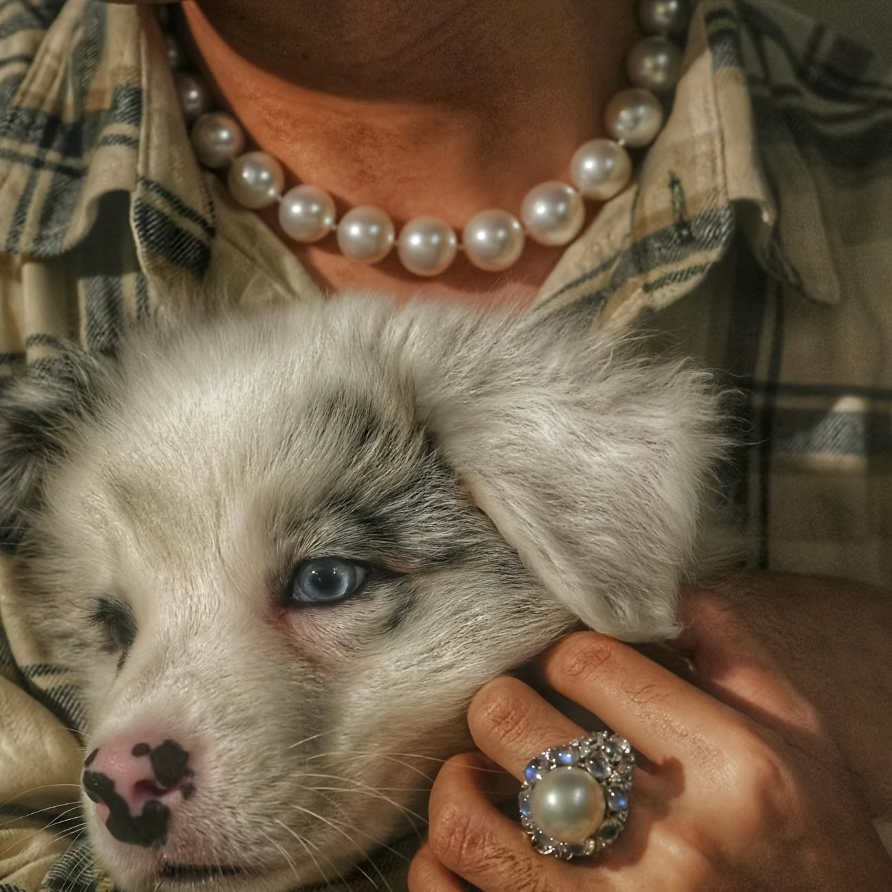 Zarif 11-12mm Shirin Su Pearl Marjon, Qoplamasiz, Haqiqiy Marjonlar, Kundalik Kiymak va Maxsus Tadbirlar Uchun Mos, Ideal Rojdestvo Hediysi - 43sm/16.93in Ikkita Kichik Kamchilik Bilan