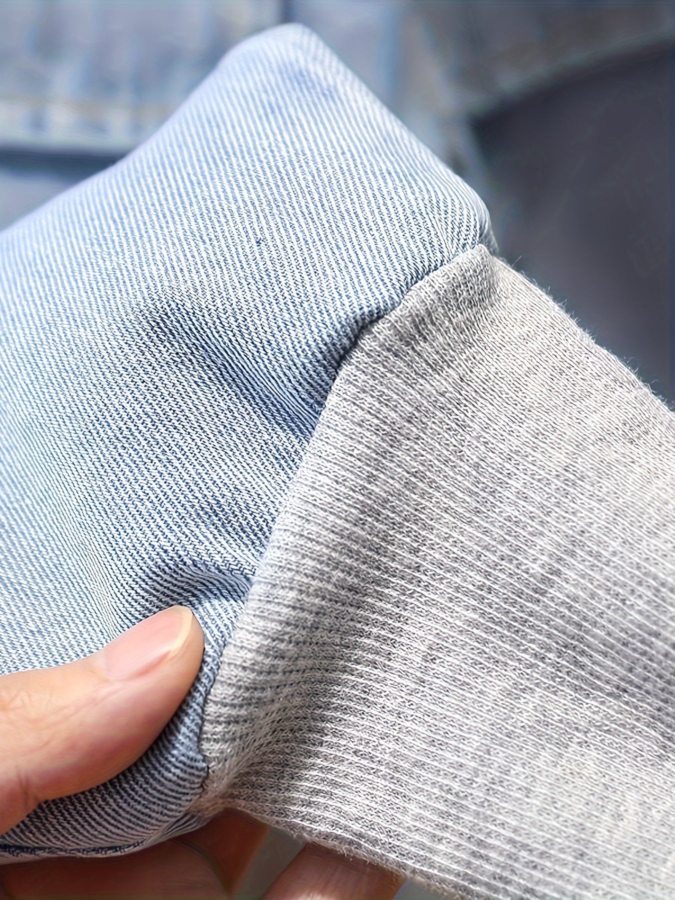 Комплект для мальчика: свитшот с цветными блоками на весну и осень и джинсы, 12 месяцев+