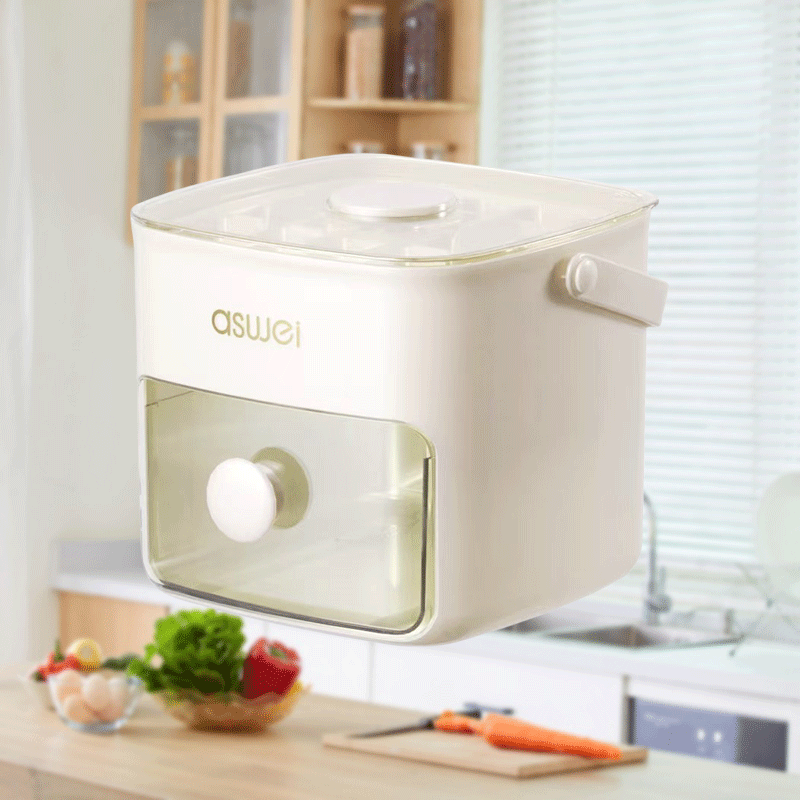 Portable Handheld Ice Maker White Brown Compact Battery-Free Ice Cubes