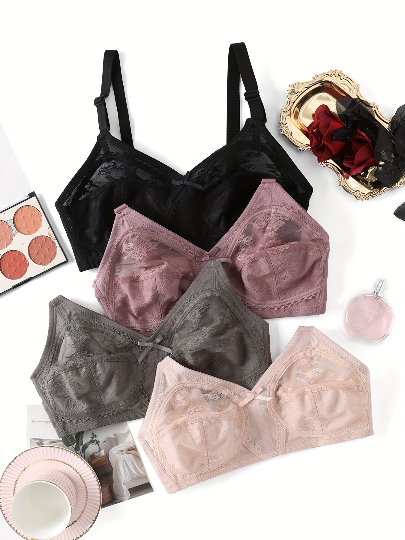 4 ta oddiy dantel braletlar, qarama-qarshi dizayn bilan, ayollarning ichki kiyimlari va ichki kiyimlari uchun qulay va nafas oladigan.