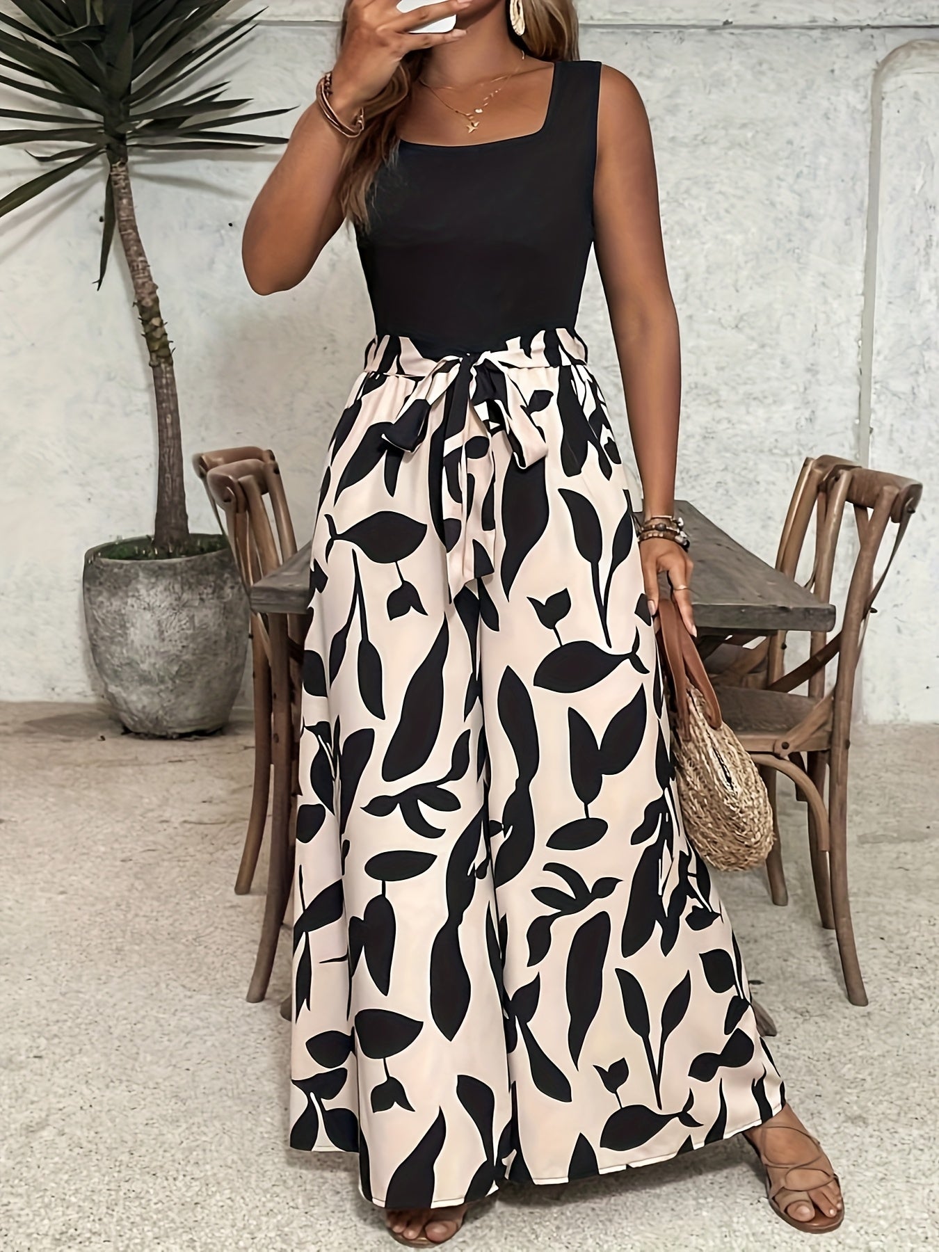 Plus Size Women's Floral Print Sleeveless Jumpsuit Loose Fit Wide Leg Ootfit