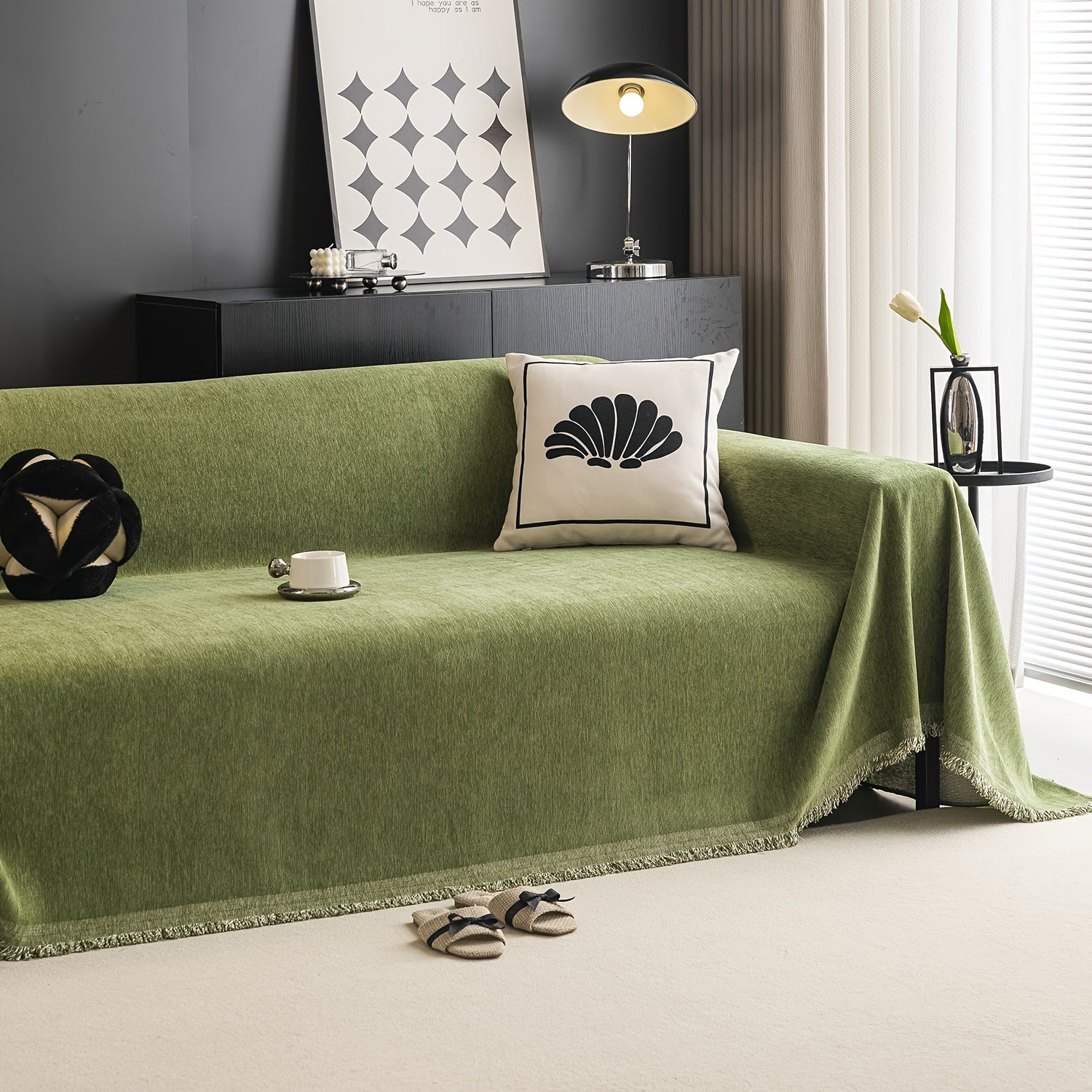 Tasselli suv o'tkazmaydigan divan qoplamasi, yuvilishi mumkin va bardoshli, yashash xonasi uy bezaklari uchun universal mebelni himoya qilish.