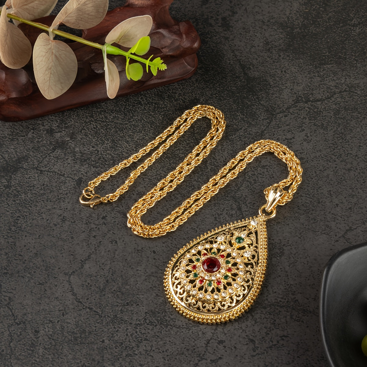 Antique Moroccan-Inspired Gold-Plated Pendant Necklace Hollow Carved Jewelry for Weddings and Events