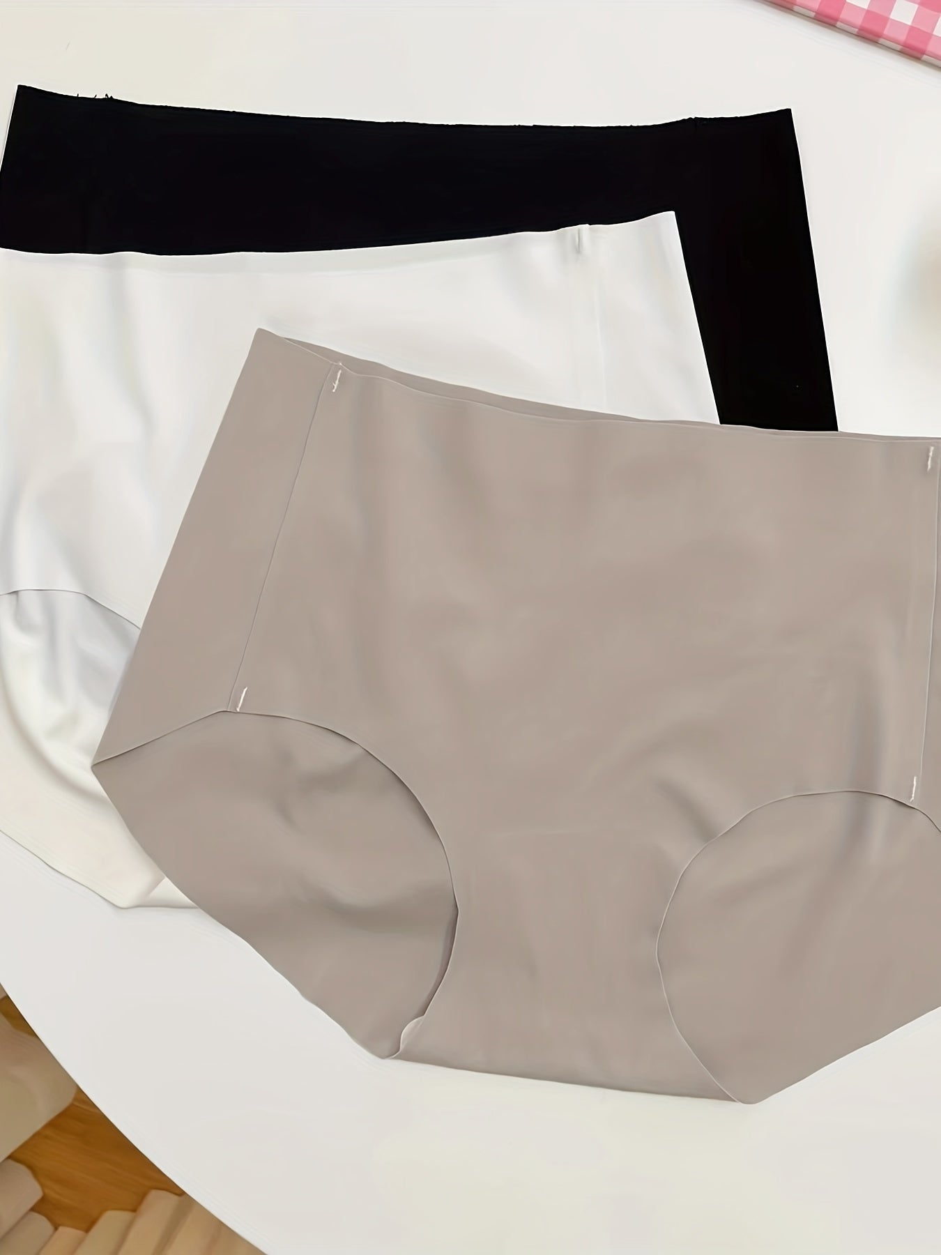 Women's Seamless Briefs Breathable Stretch Comfortable Underwear