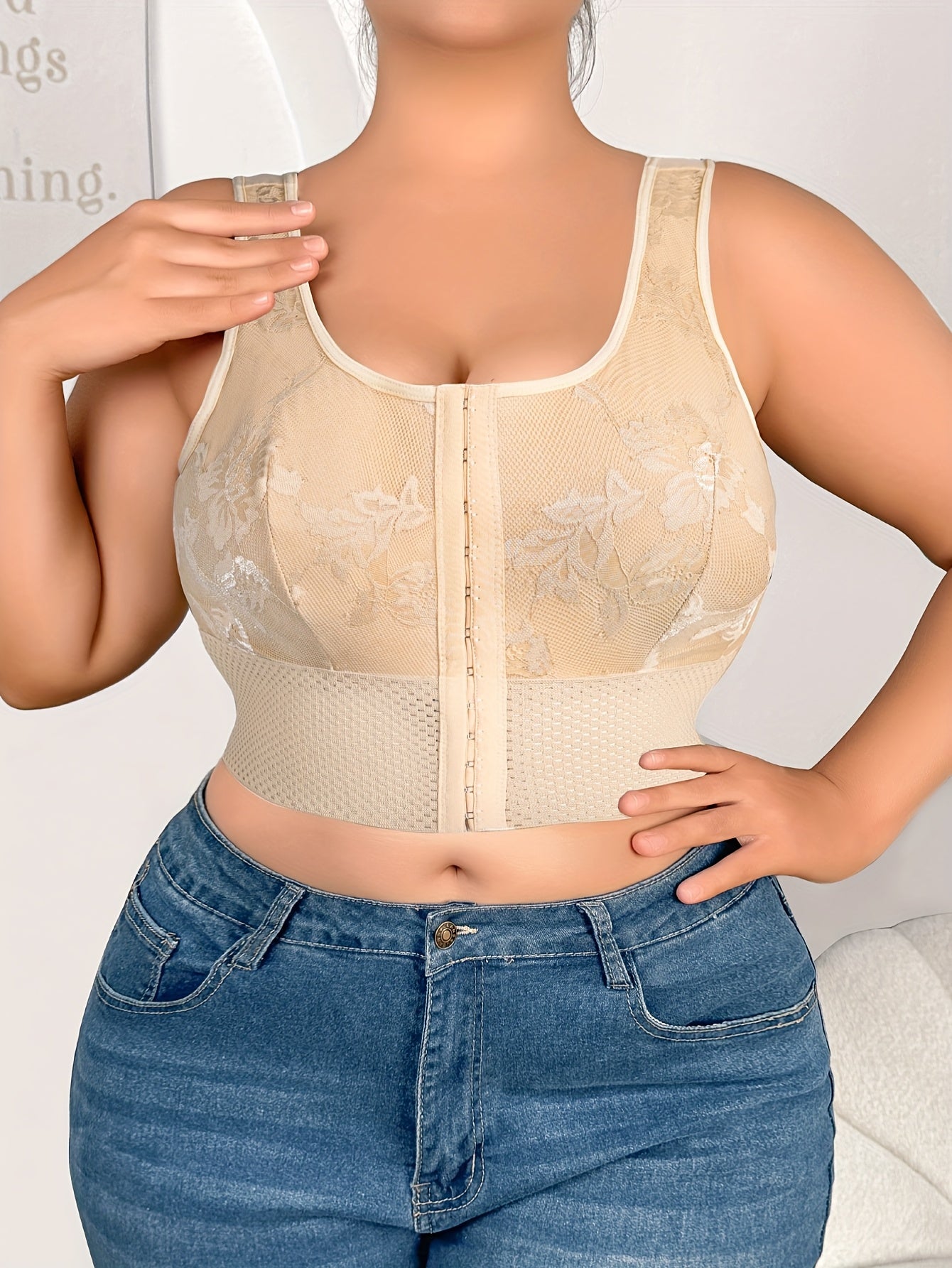 Seamless Shaping Bra for Plus Size No Wire Mesh Support Nylon Blend Medium Stretch