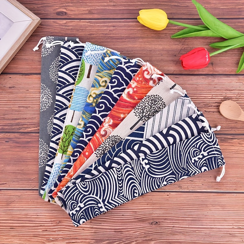 Oson va uslubda sayohat qiling, qulay tortma yopilishi bilan jihozlangan Portable Linen Cutlery Case yordamida. Ushbu buklanadigan sayohat idishlari sumkasi jozibali qattiq yog'och marjon tafsilotiga ega va o'lchamlari 5.51 sm x 10.04".