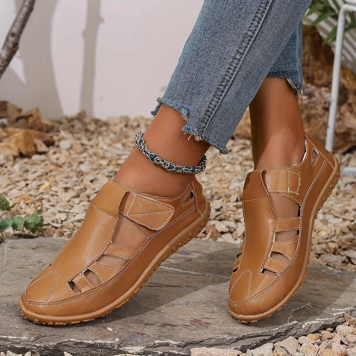 Women's Flat Hollow-Out Summer Sandals Lightweight Breathable Platform Shoes