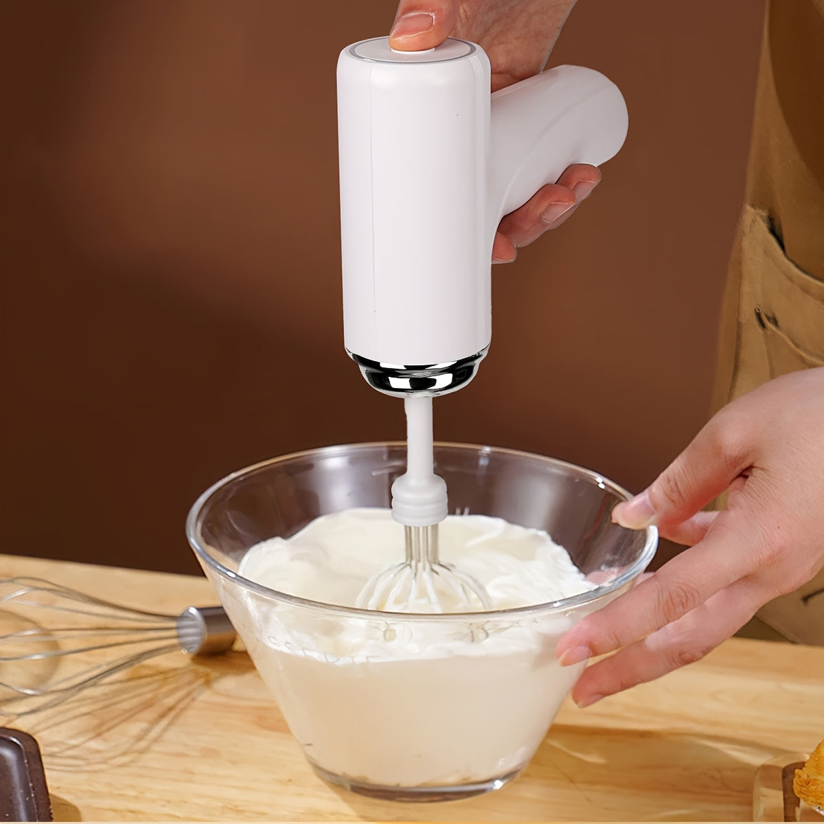 Handheld Electric Eggbeater and Whisk USB Rechargeable Cordless Lightweight for Baking
