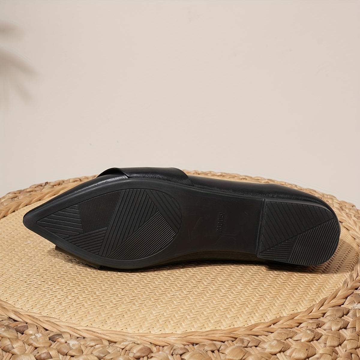 Women's Black Pointed Toe Slip-On Ballet Flats with Mary-Jane Style for Fall