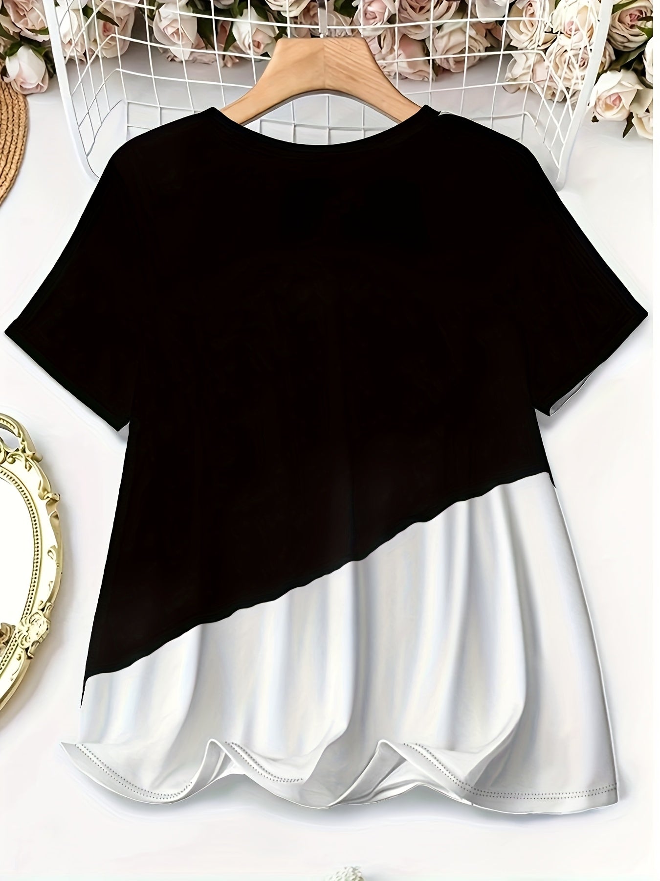 Plus Size Women's Black and White Graphic T-Shirt Casual Soft Breathable