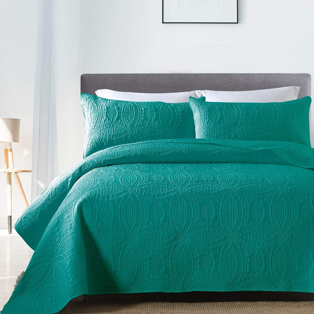 Yozgi qulaylik uchun Soundwave texnologiyasi va bosilgan doira dizayni bilan uchta bo'lakli yotoq to'shagi to'plami