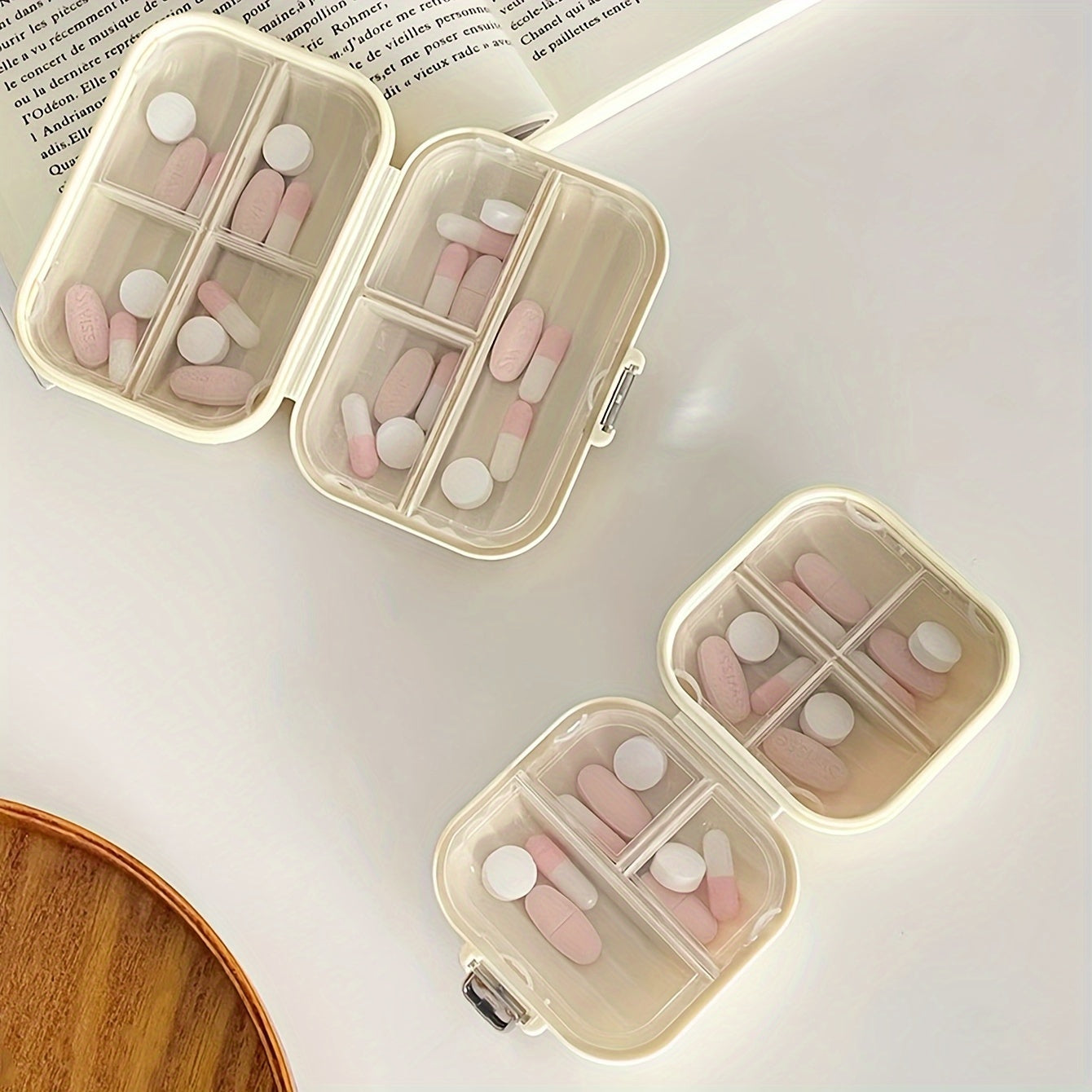 Unisex Plastic Pill Box 7-Day Dispenser Portable Medication Organizer
