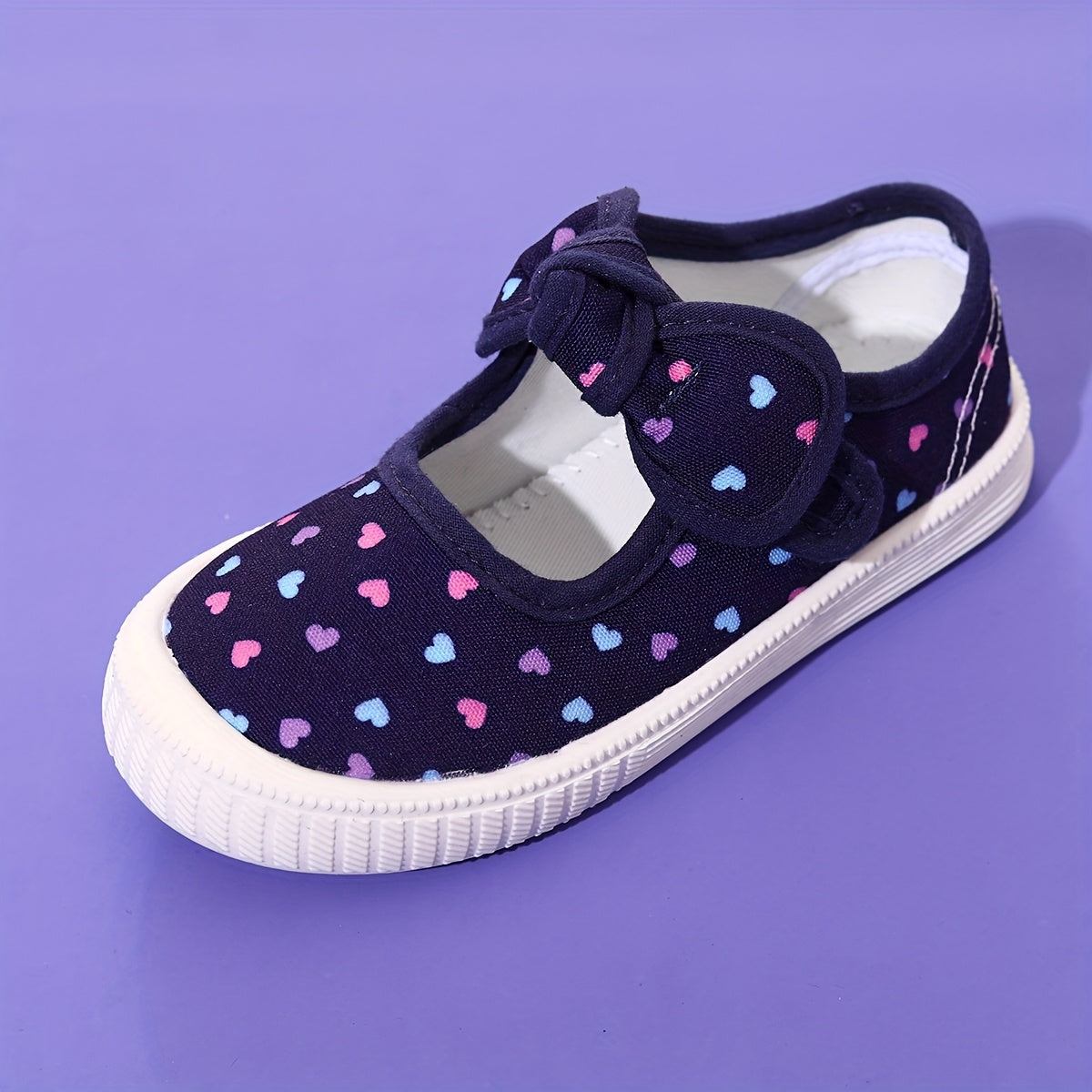 Girls Canvas Sneakers Low Top Heart Pattern Casual Shoes for Spring Summer Autumn