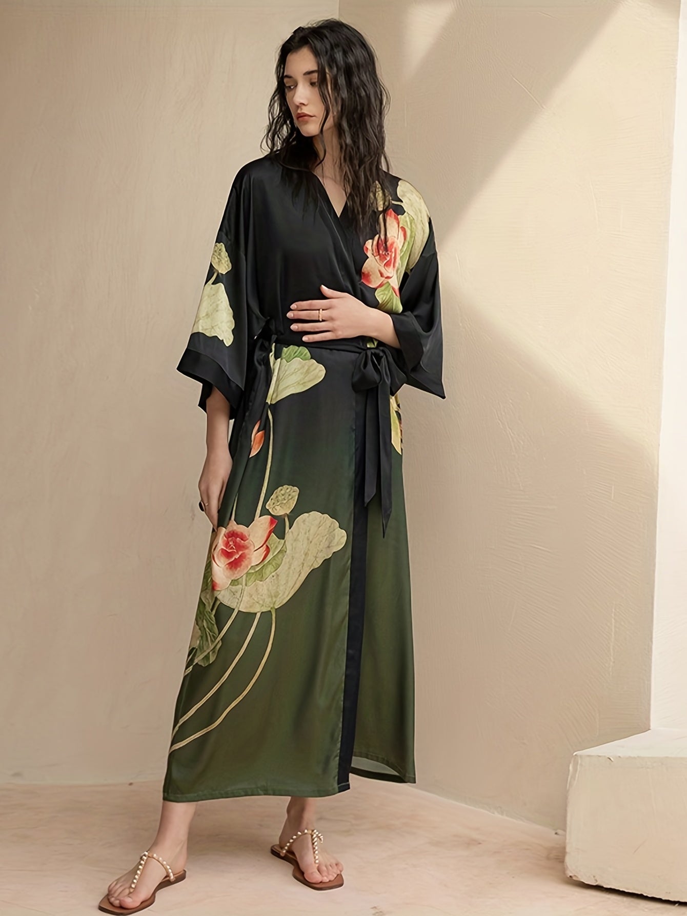 Plus Size Floral Satin Robe V-Neck Lounge Wear with Lace-Up and Short Sleeves