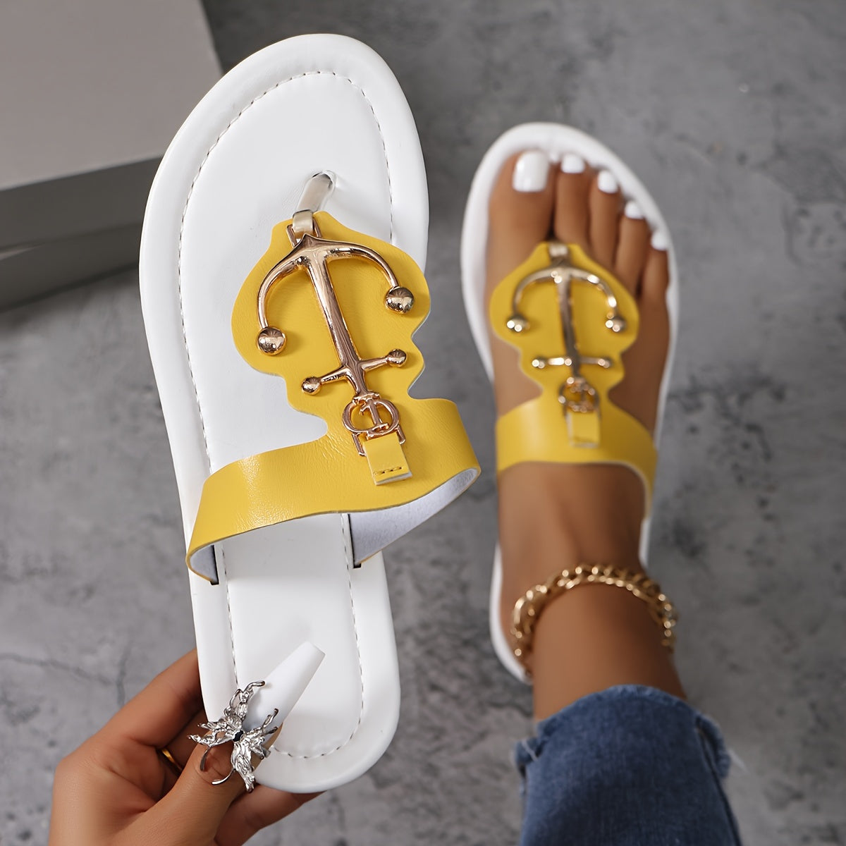 Women's Slide Sandals Casual Flat Summer Shoes Lightweight Clip Toe