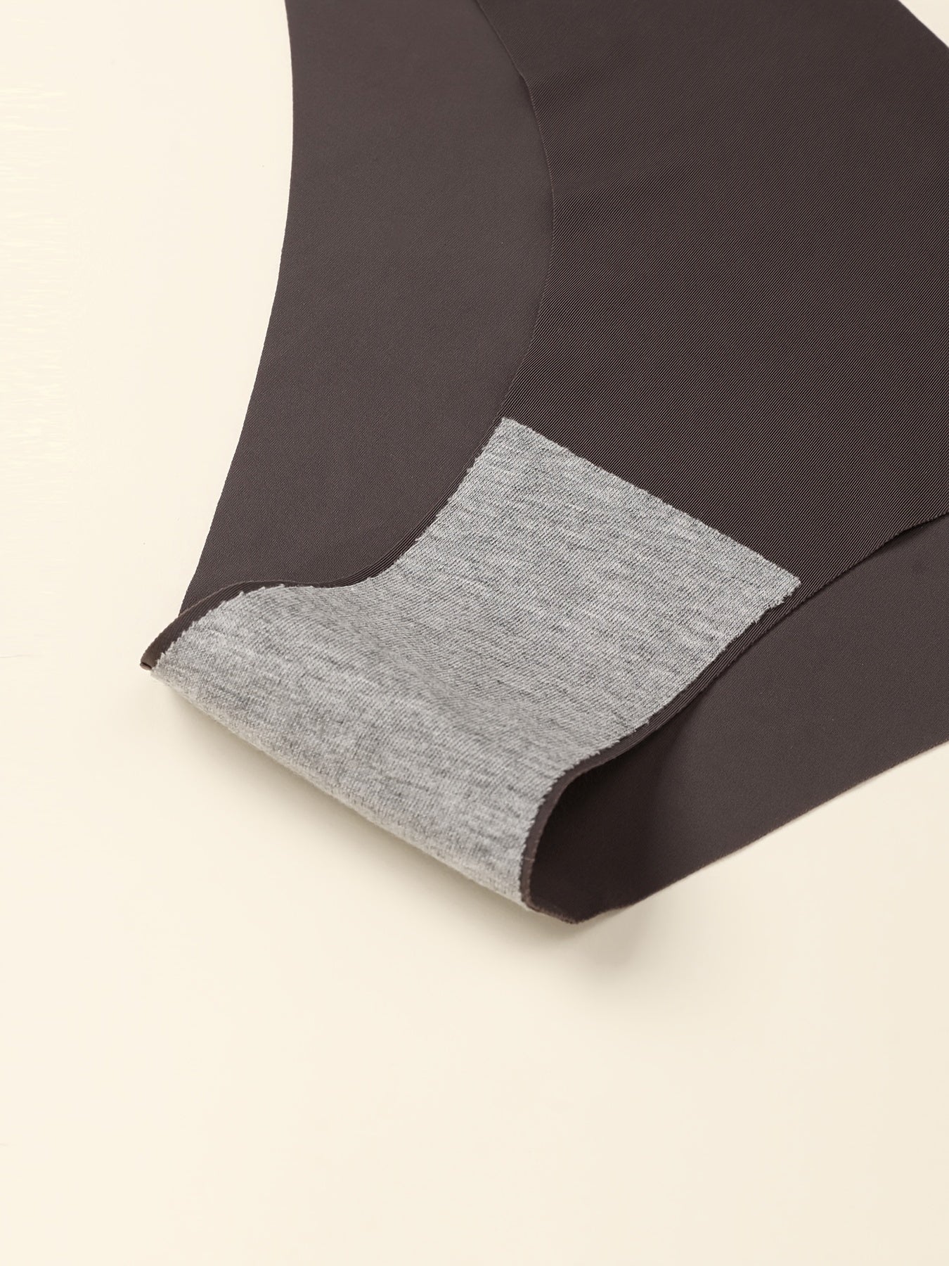 Women's Lingerie Set Soft Full-Coverage Bra Seamless Panties Three-Piece