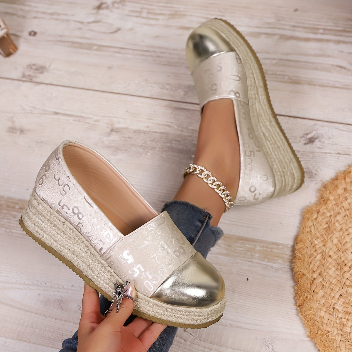 Women's Wedge Shoes Lightweight Breathable Fabric Slip-On Casual All Seasons