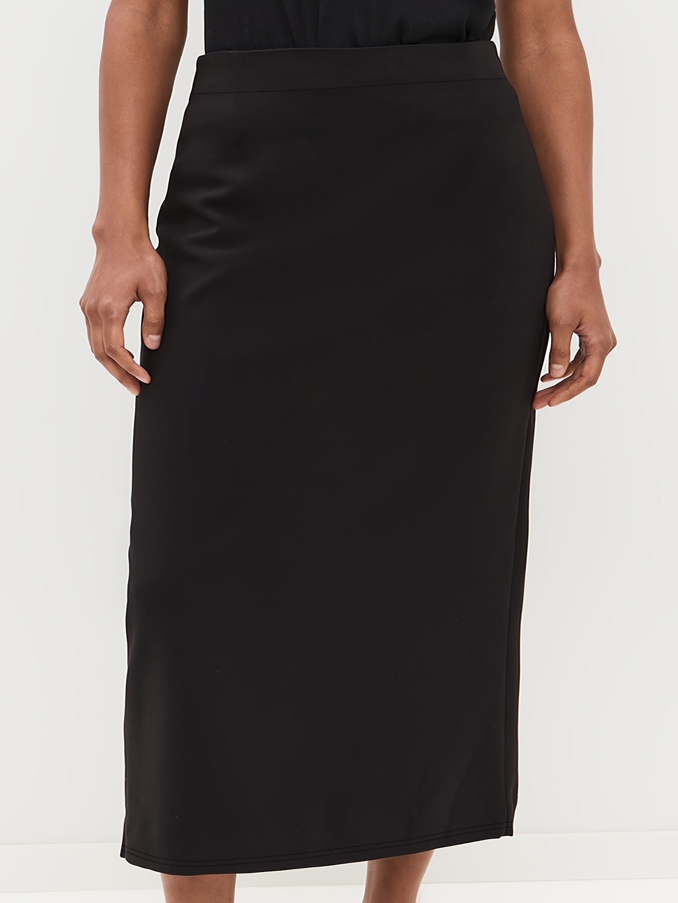 Plus Size Black Stretchy Pencil Skirt Solid Color Workwear with Side Slit