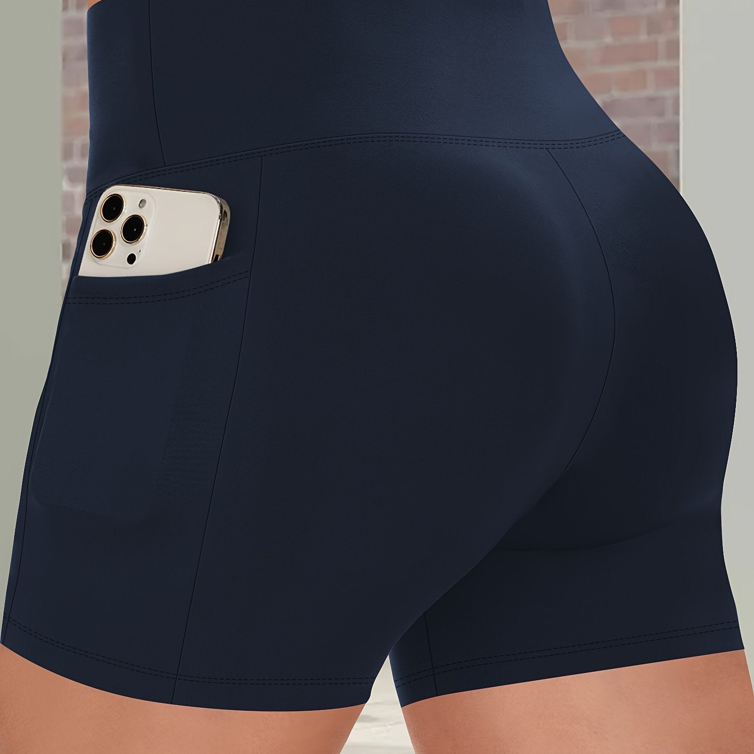 Plus Size High-Waisted Butt-Lifting Yoga Shorts with Pockets for Outdoor Activities