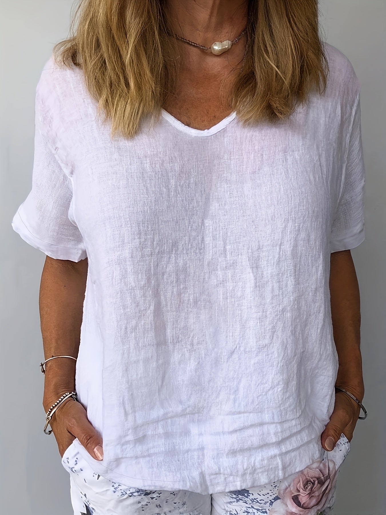 Women's Plus Size V-Neck Blouse Loose Fit Casual Solid Color Spring Summer