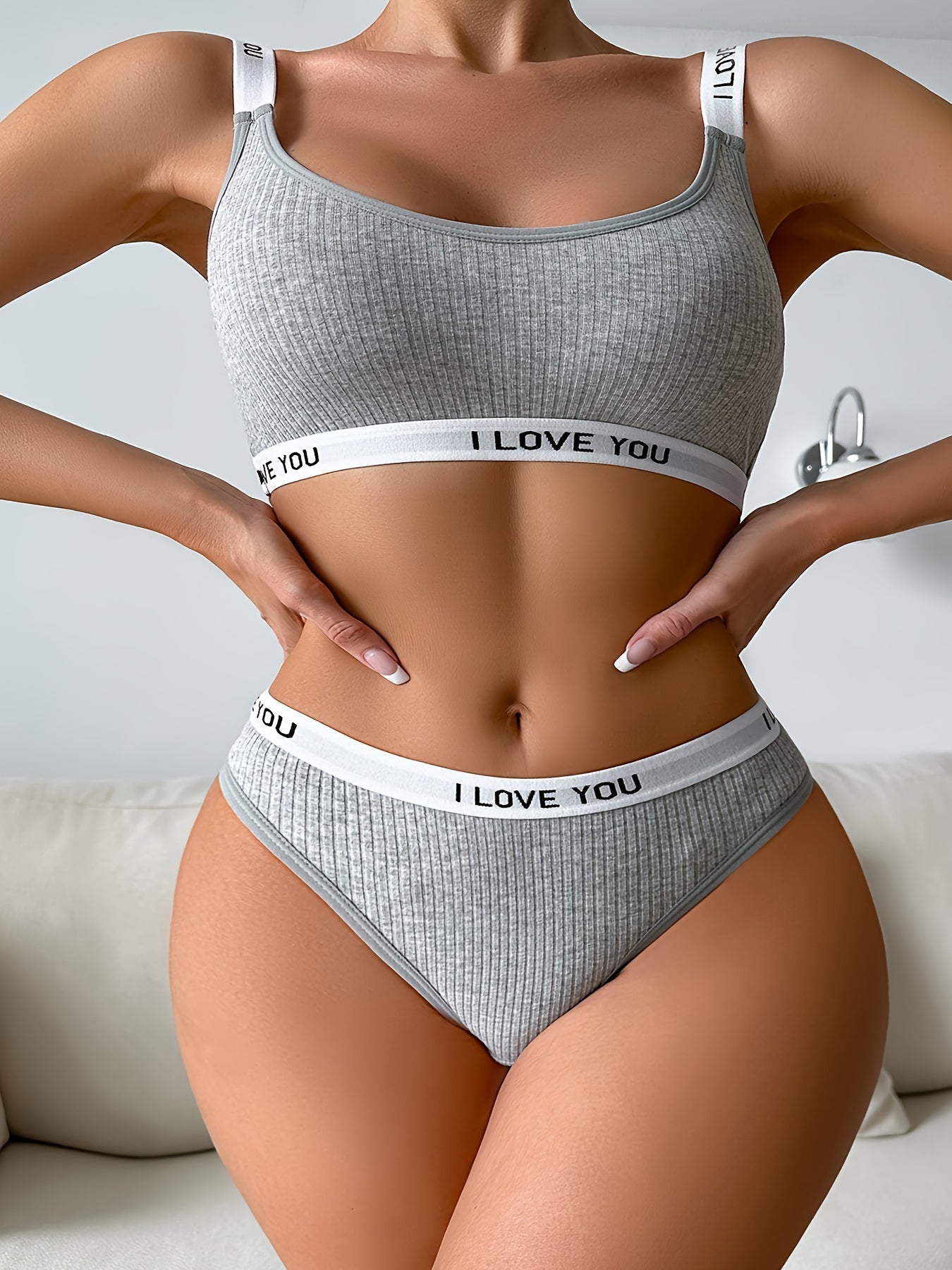 Комплект бесшовного белья с рифлёной лентой с буквами для полных женщин