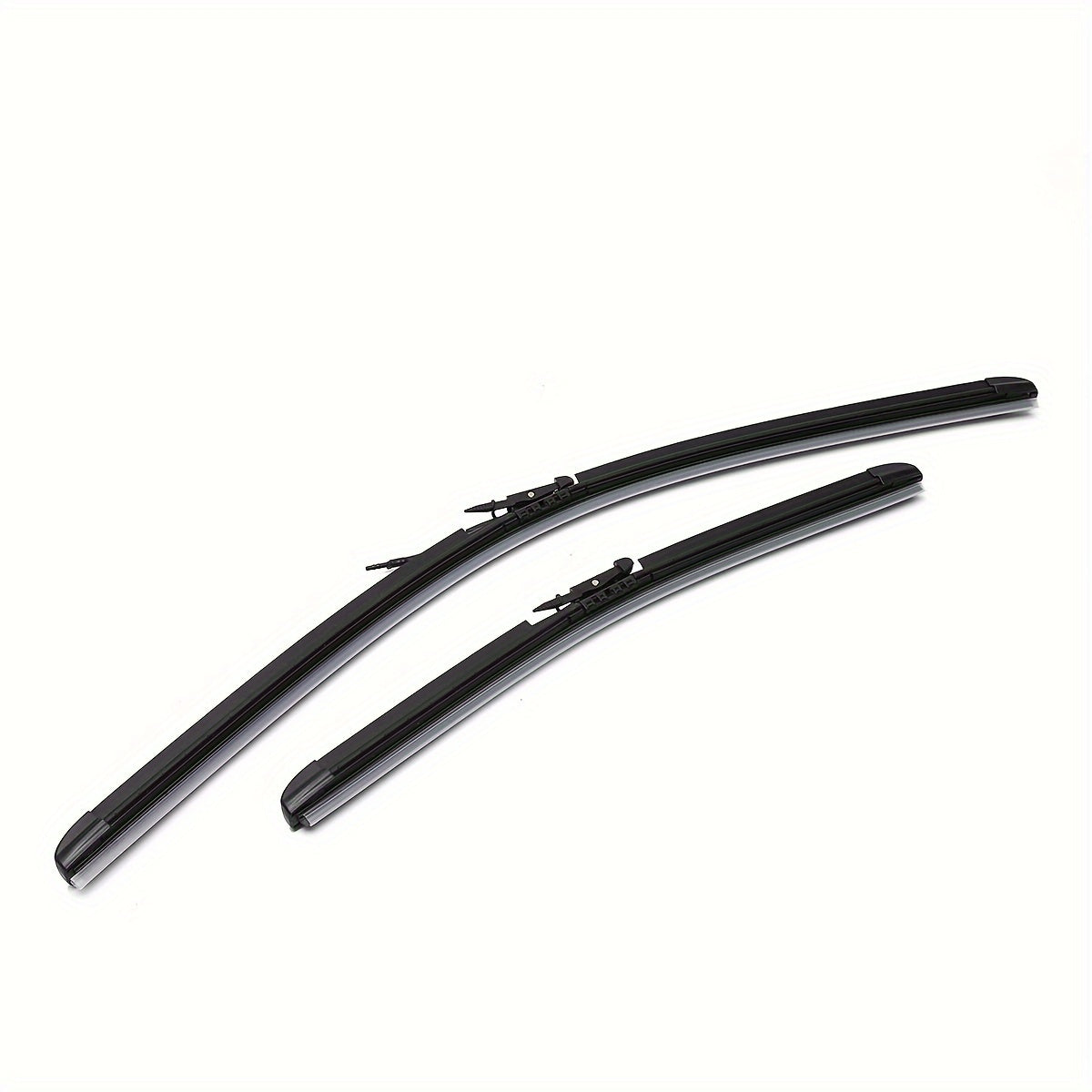 Universal Windshield Wiper with Integrated Cleaning for All-Season Use