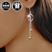 925 Sterling Silver uzun tassel bilakuzuklar, Yevropa va Amerika uslubida, taxminan 3.9g og'irlikda. Ushbu bilakuzuklar nafis va jozibali kumush to'plarni namoyish etadi, maftunkor va nozik bir aurani tarqatadi.