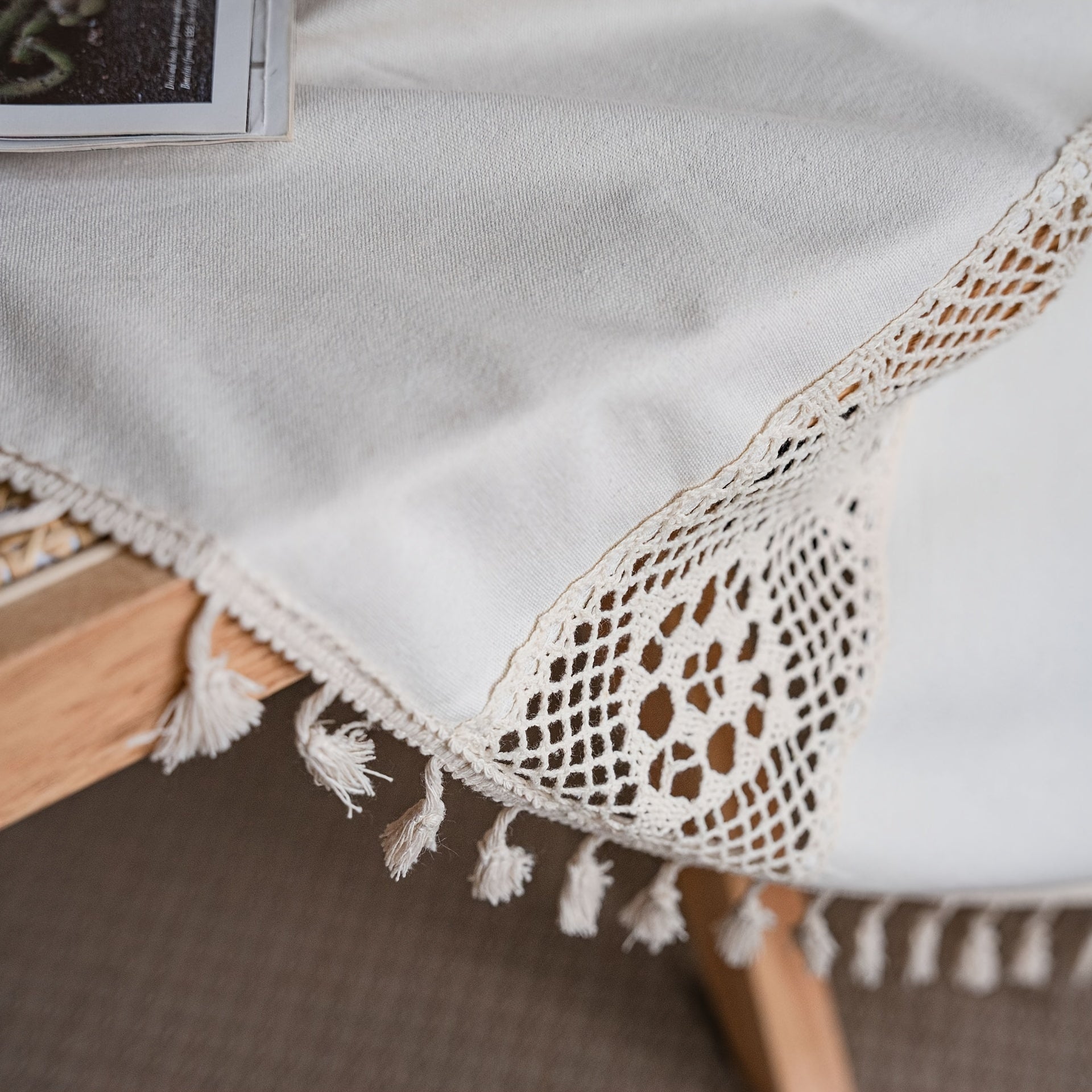 Cortinas boho de lino semi-opacas con patchwork de crochet crema para sala de estar y dormitorio