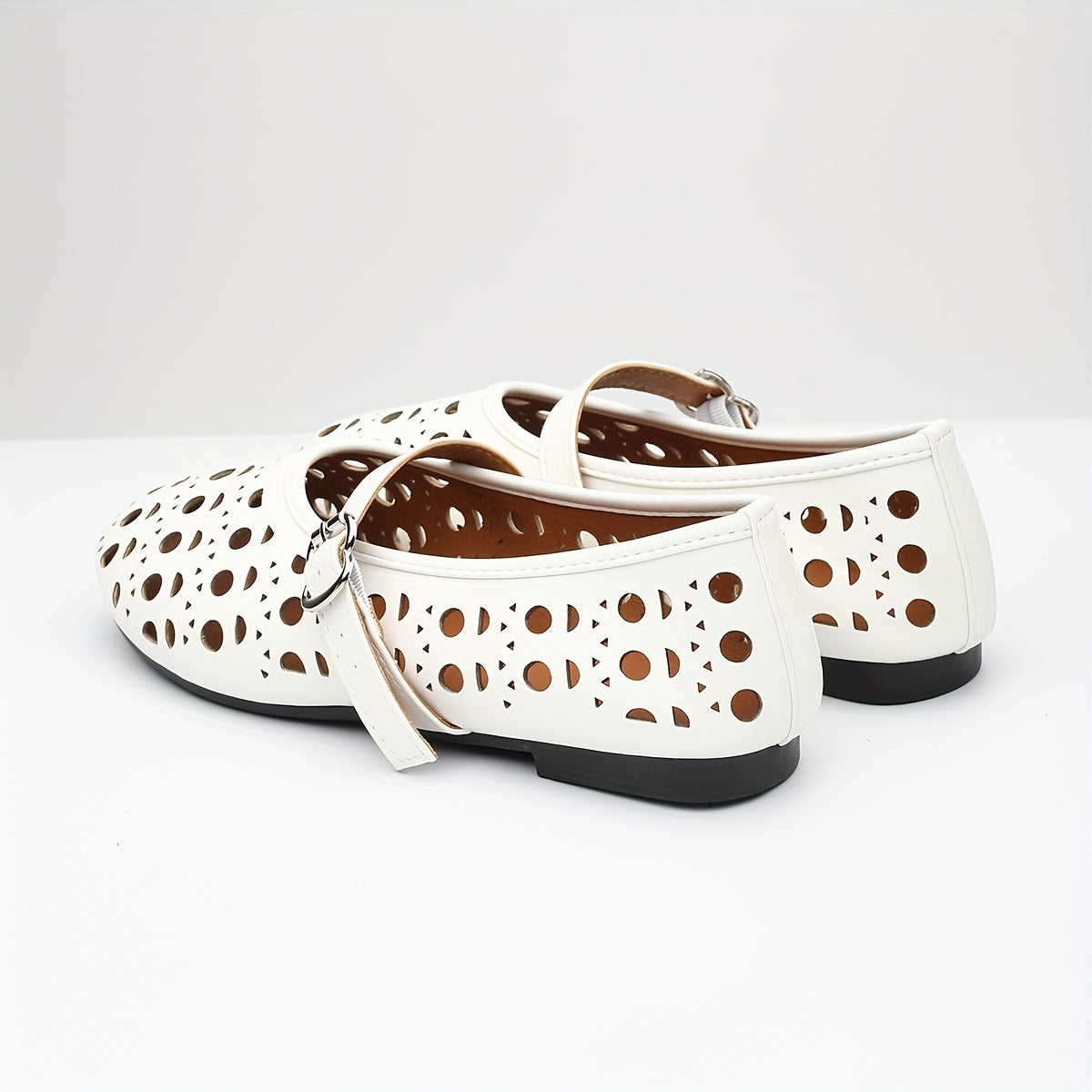 Women Breathable White Mary Jane Flats with Buckle Non-Slip Sole