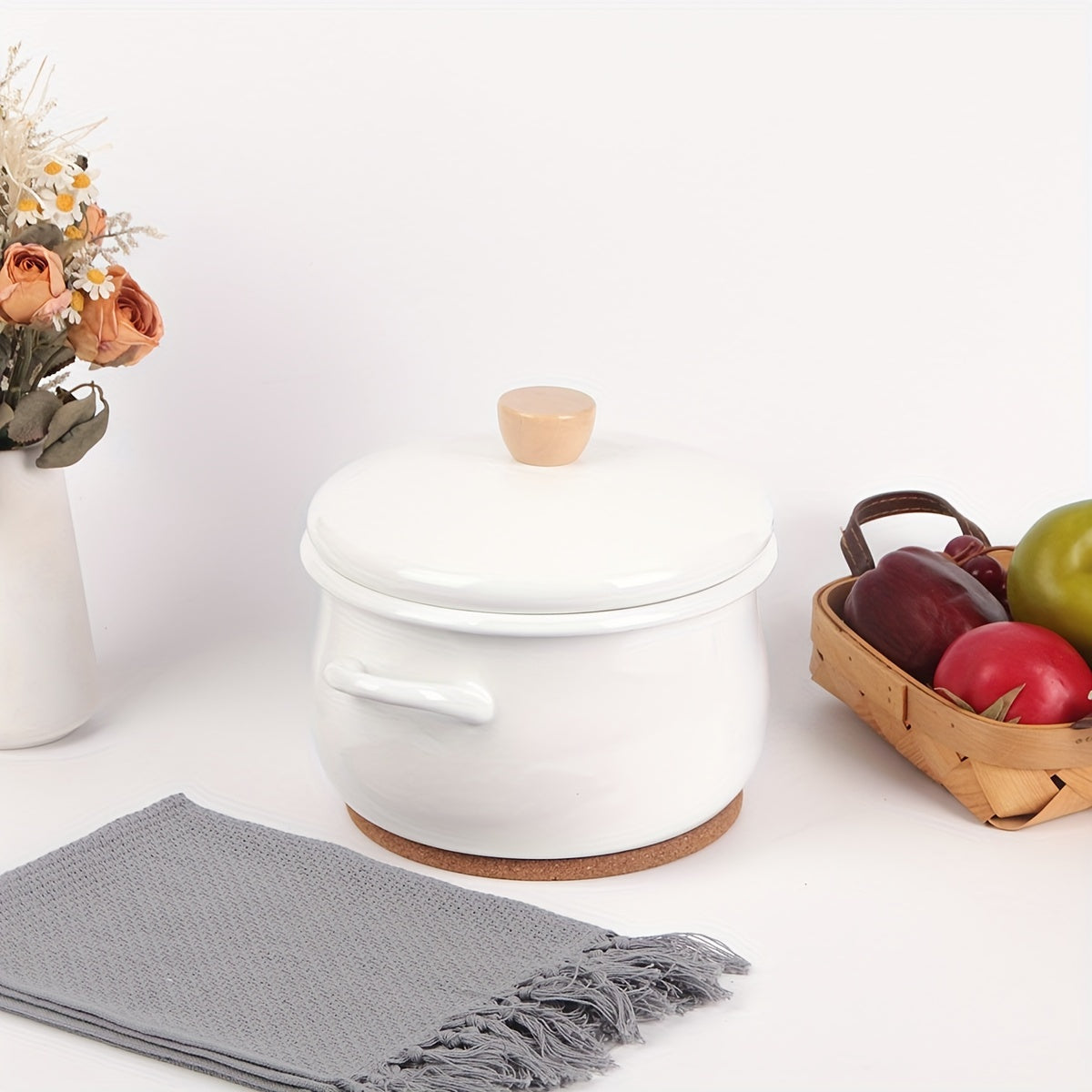 Enamel Cookware Non-Stick Soup Pot Stewing Pot with Large Capacity